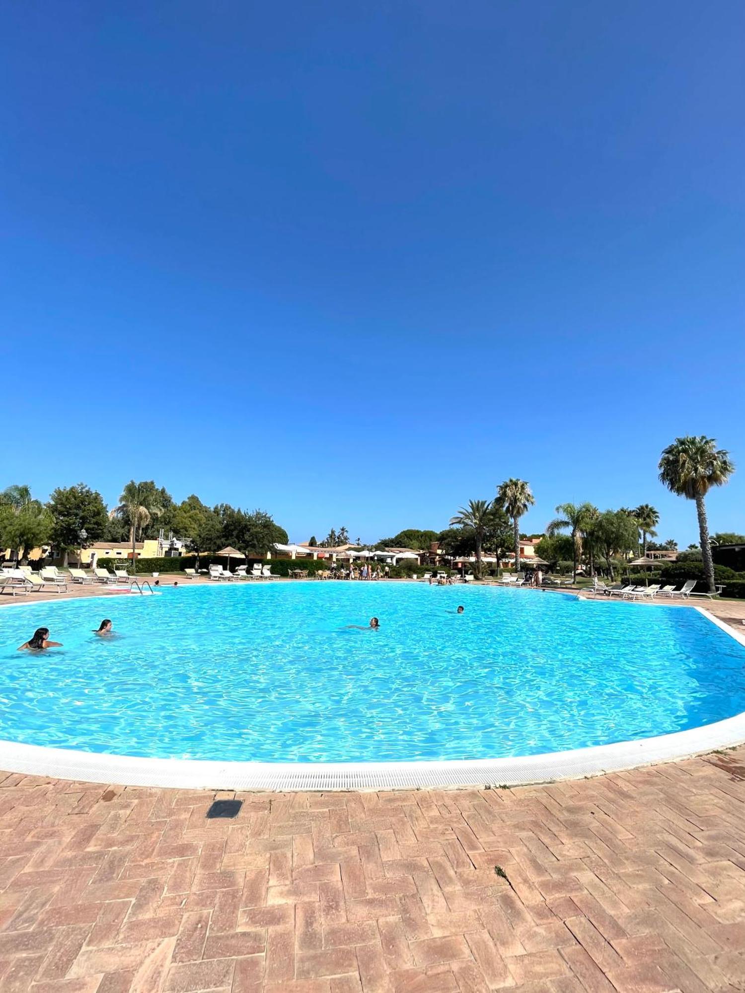 Hotel iGV Club Santagiusta Costa Rei Esterno foto